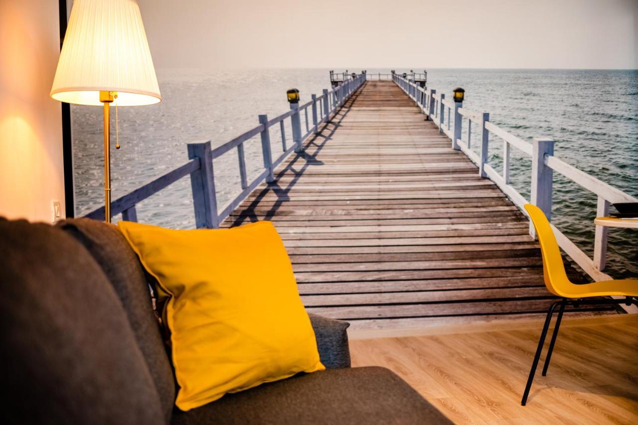 Summer Waves Mamaia Nord Navodari Exterior photo